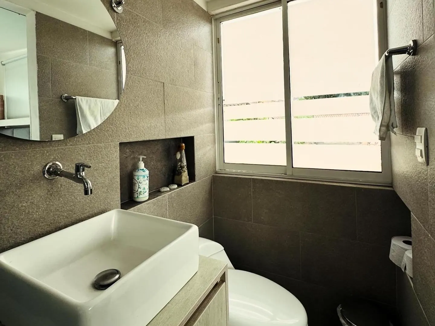 Moonshine Boutique Hostal Cali 0*,  Colombia