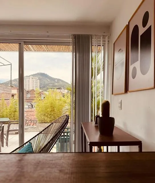 Moonshine Boutique Hostal Cali Hostel