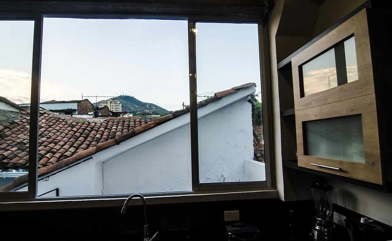 Hostel Moonshine Boutique Hostal Cali