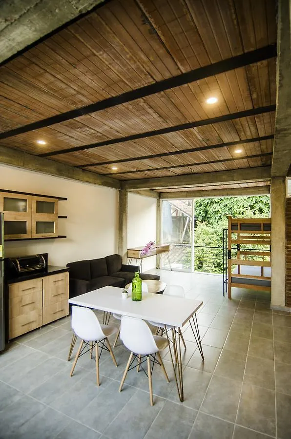 Moonshine Boutique Hostal Cali 0*,  Colombia
