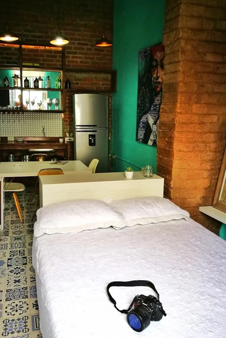 Moonshine Boutique Hostal Cali Hostel