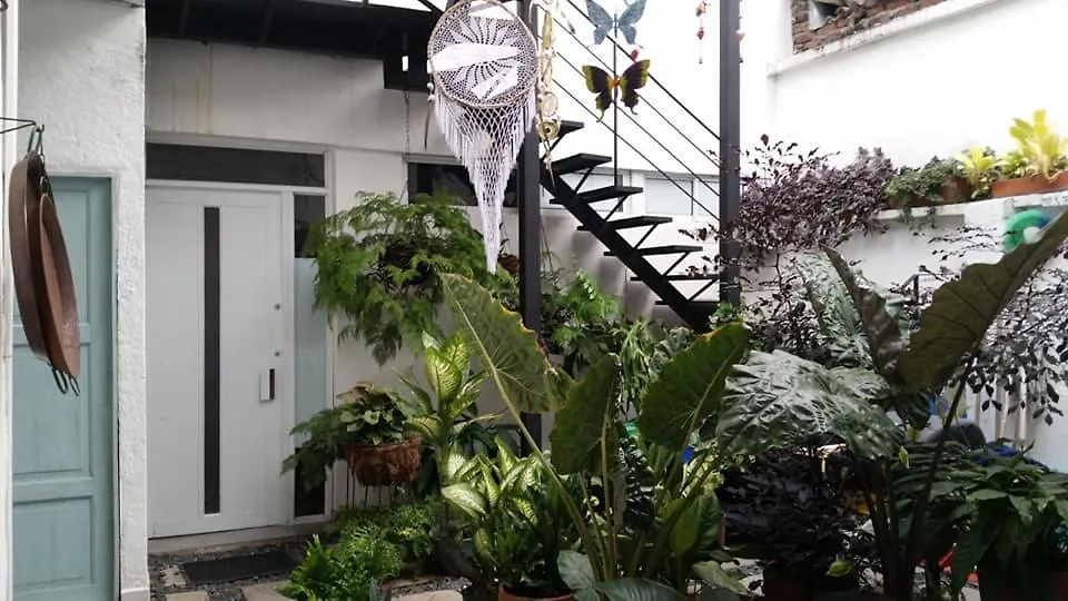Moonshine Boutique Hostal Cali Hostel