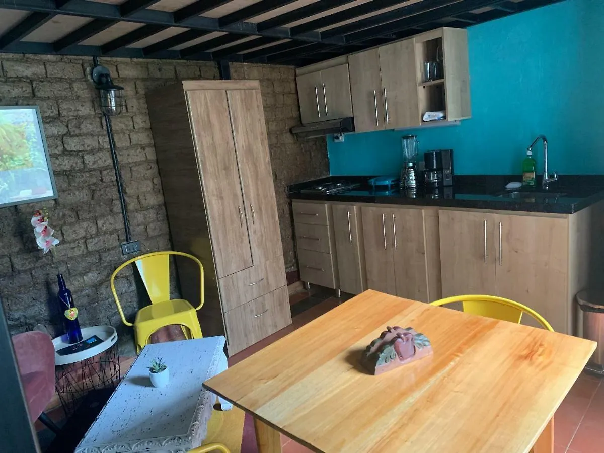 Moonshine Boutique Hostal Cali Hostel