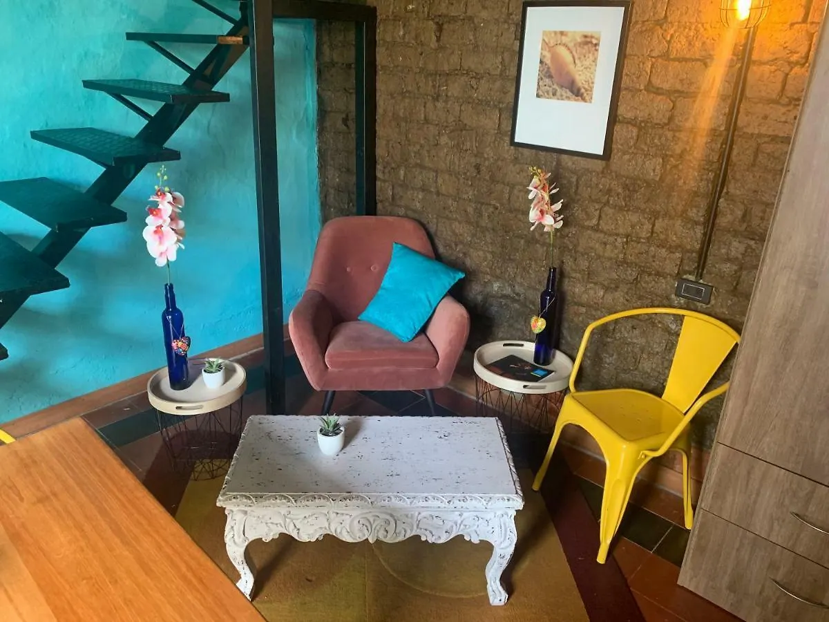 Hostel Moonshine Boutique Hostal Cali Colombia