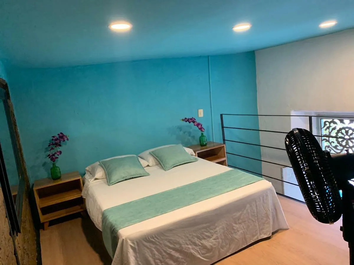 Moonshine Boutique Hostal Cali Colombia