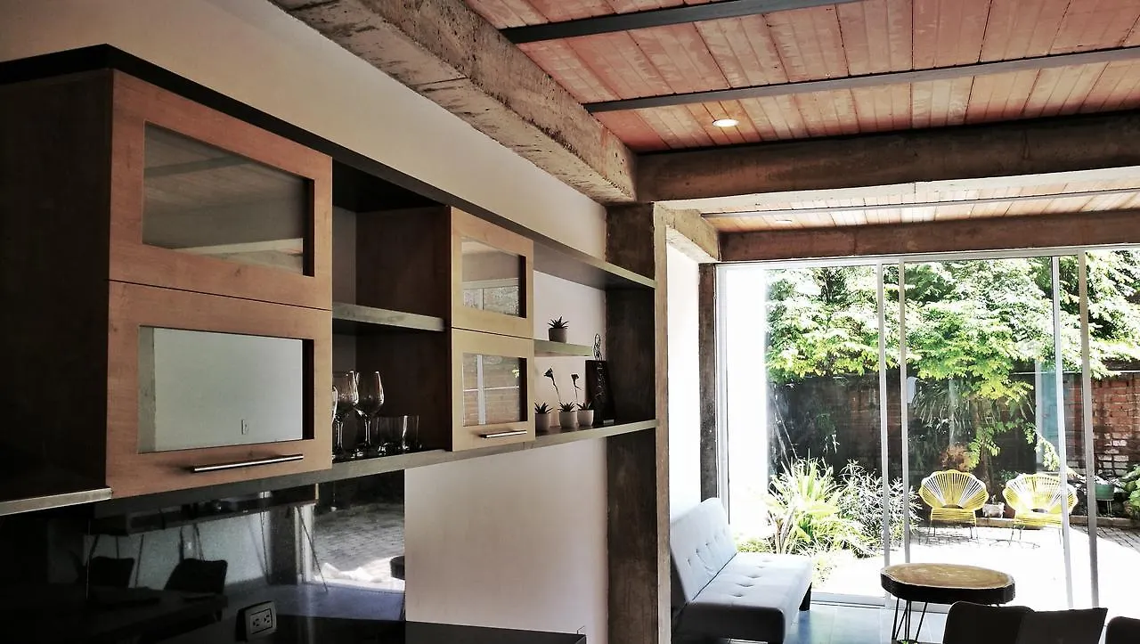 Moonshine Boutique Hostal Cali Ostello