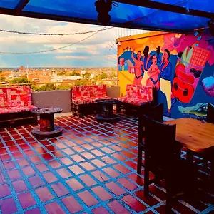 Pensión La Clave & Rooftop